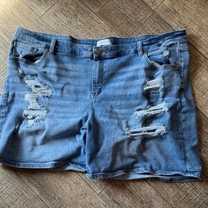 Lane Bryant Blue Mid Rise Boyfriend MIDI Denim Short Women’s Plus Size 24